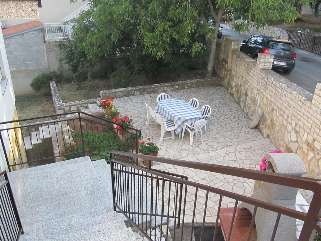 Apartment Razum Pula Exterior foto